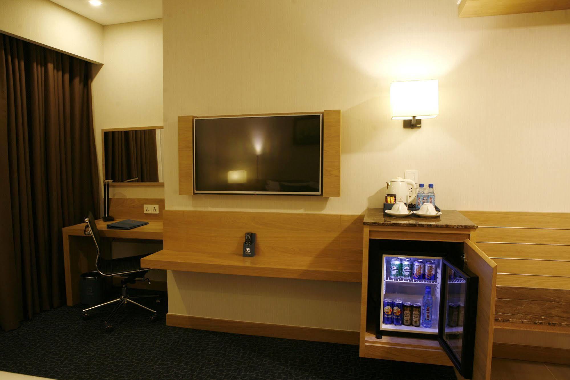 Ciao Saigon Hotel & Spa Хошимин Екстериор снимка