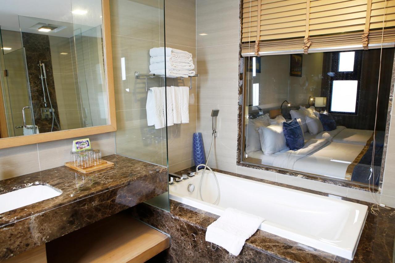 Ciao Saigon Hotel & Spa Хошимин Екстериор снимка