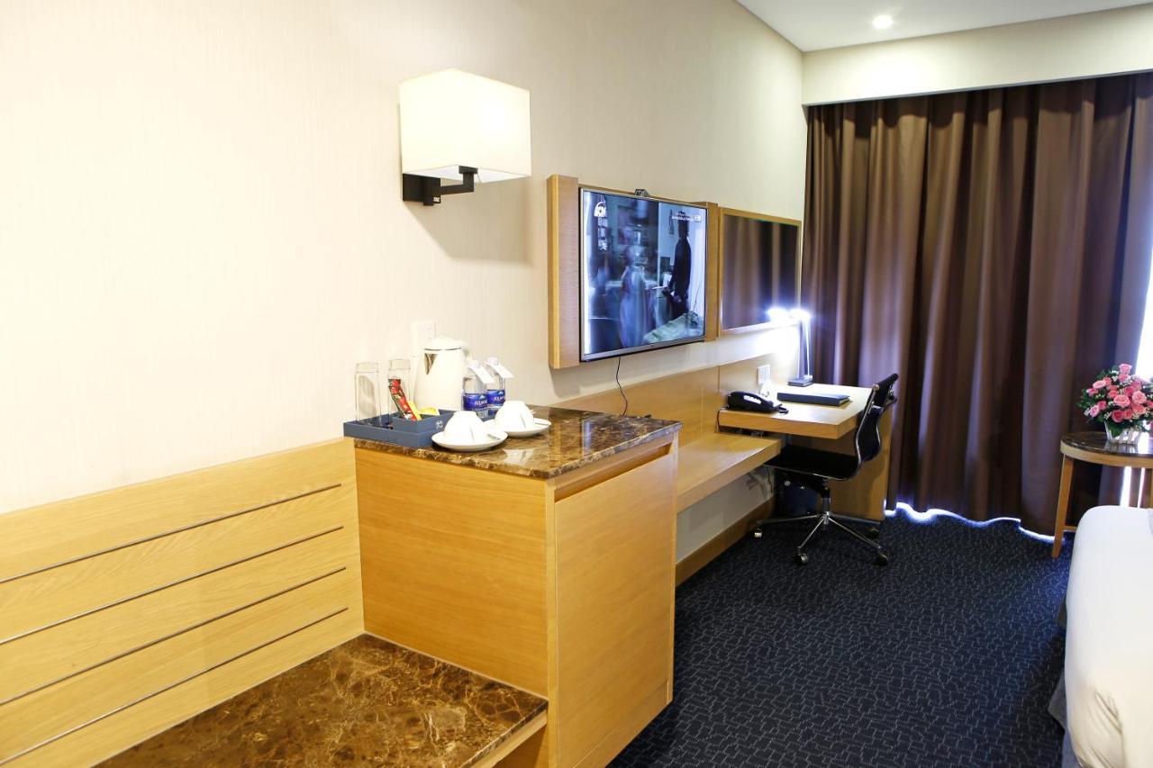 Ciao Saigon Hotel & Spa Хошимин Екстериор снимка